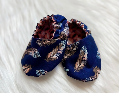 Navy Blue Feather Crib Shoes & Bow Set Amber Amymone
