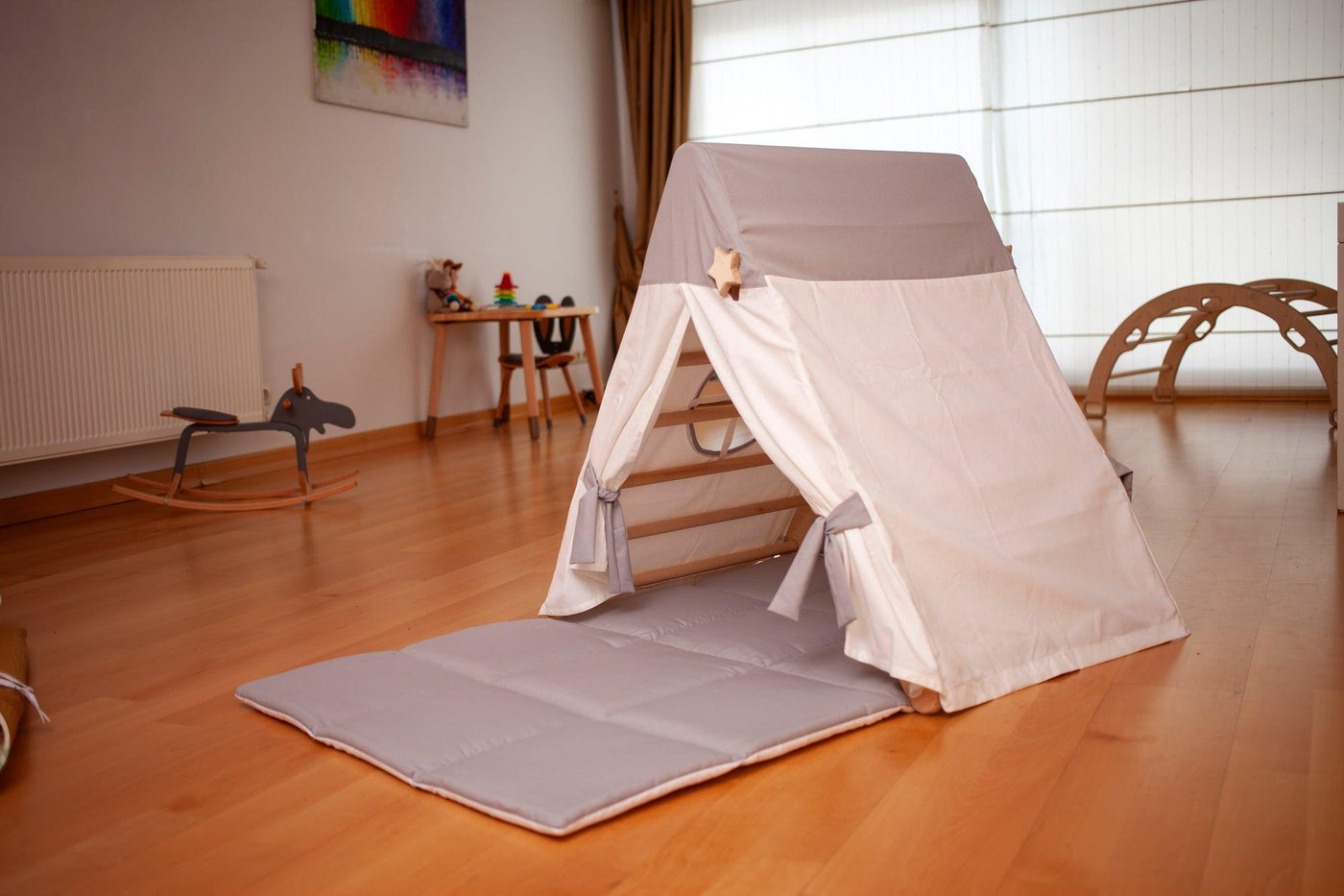 Climbing Triangle with Tent Cover, Mat, Ramp Red Oceanus